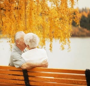 Missouri Seniors enjoying a beautiful fall day near the lake