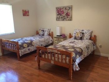bedroom for senior couple