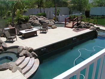 resort-like outside area