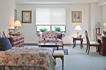 bedroom for senior
