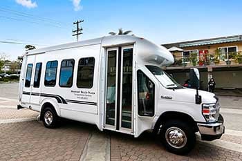 Newport Beach Plaza - van