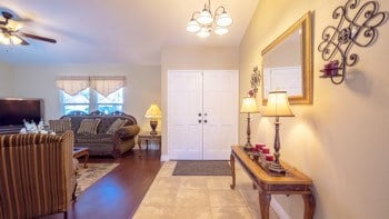 Annie's Haven interior