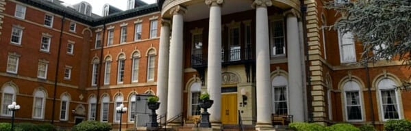 Atria Hamilton Heights building exterior