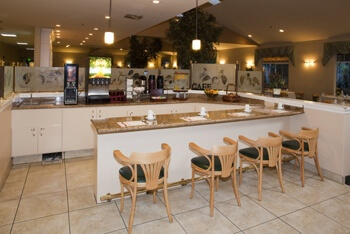 Chateau 3 dining area