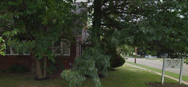 Dee-Maret Care Center front view