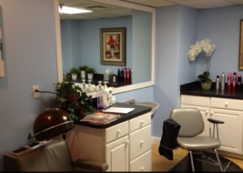 Hudson Manor Salon
