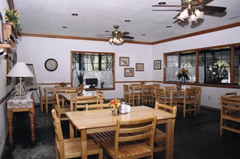 lights rancho linda dining area