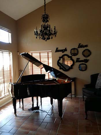 piano room
