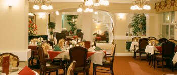 dining room for seniors