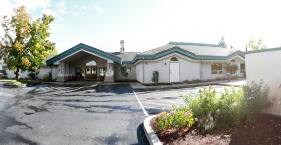 Emeritus Cy Fair Entryway