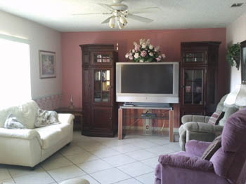 facility tv and social room