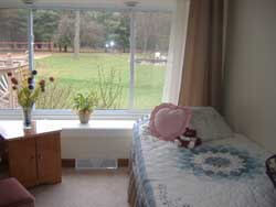 Ruby Acres Adult Foster Care AFC helps those seniors who have Alzheimer's or Dementia,, with lovely natural surroundings.