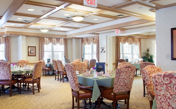 Sunrise's dining room for seniors